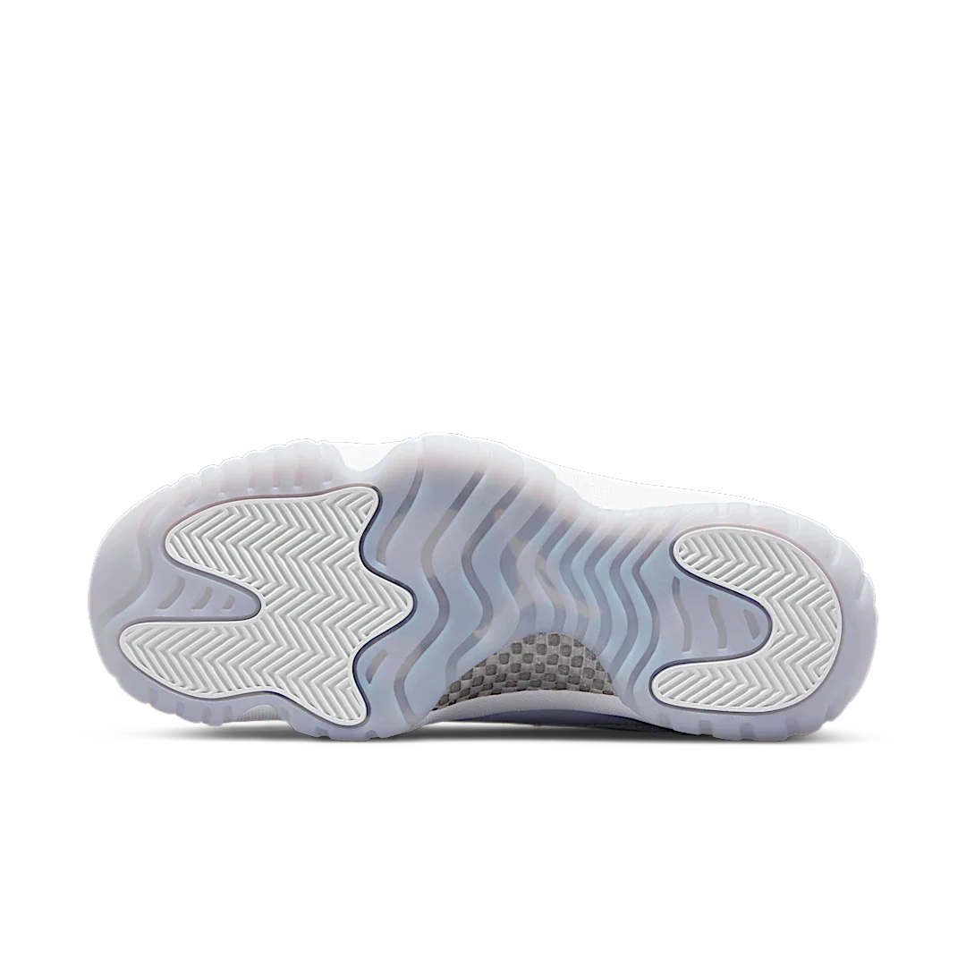 Air Jordan 11 Retro Low Pure Violet