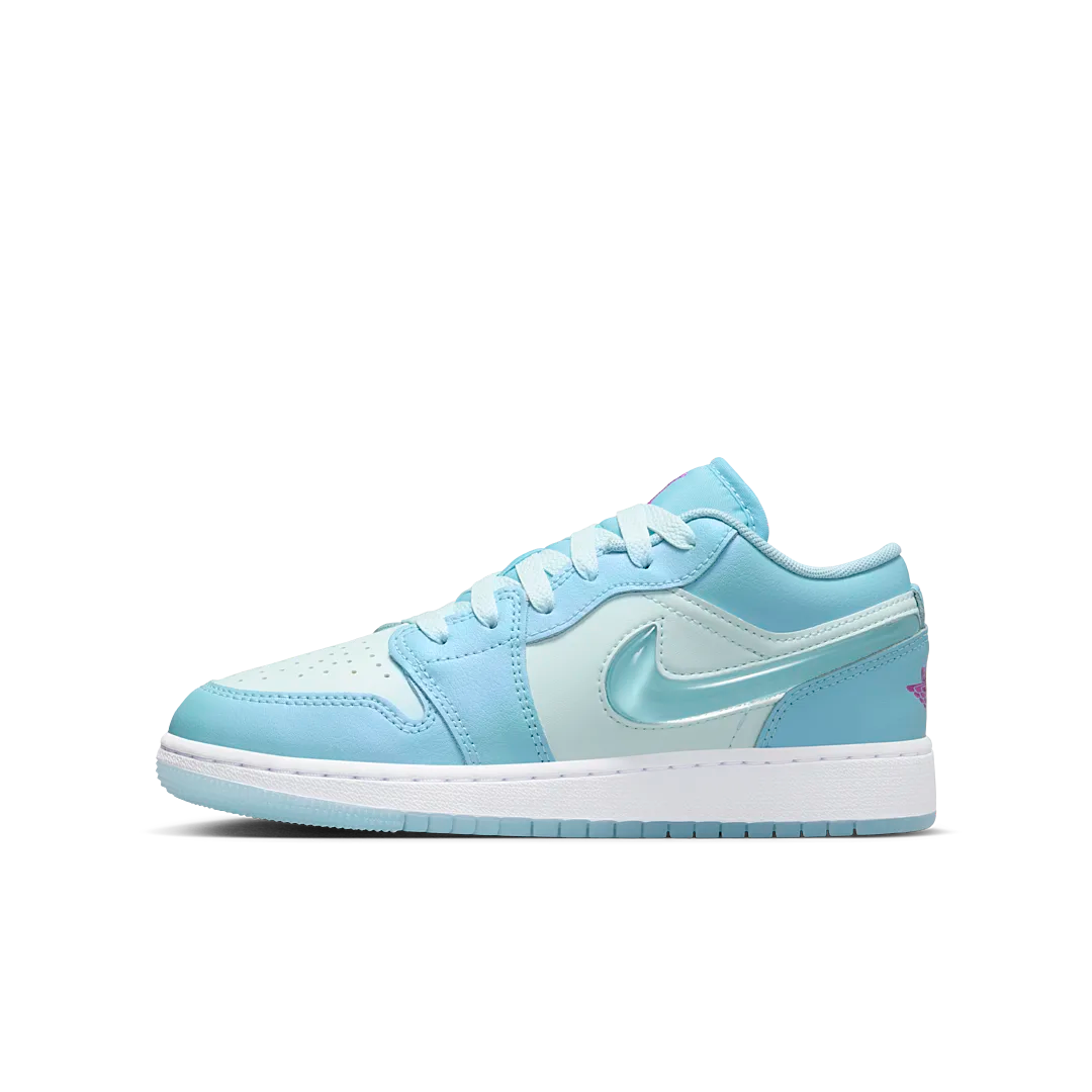 Air Jordan 1 Low SE Aquarius Blue