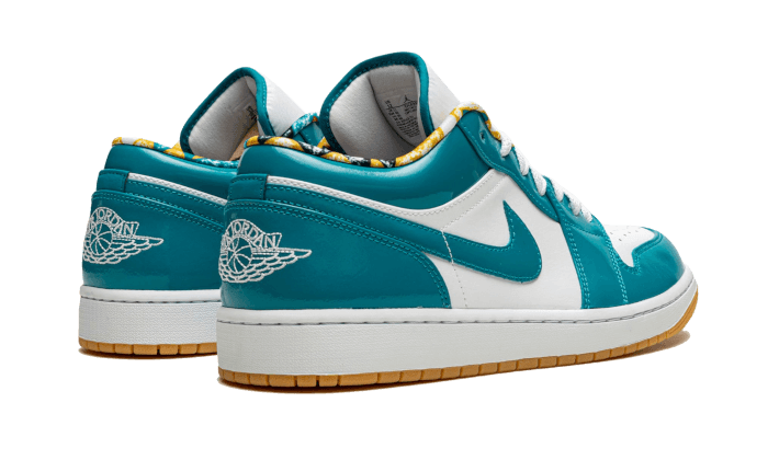 Air Jordan 1 Low SE Barcelona Cyber Teal