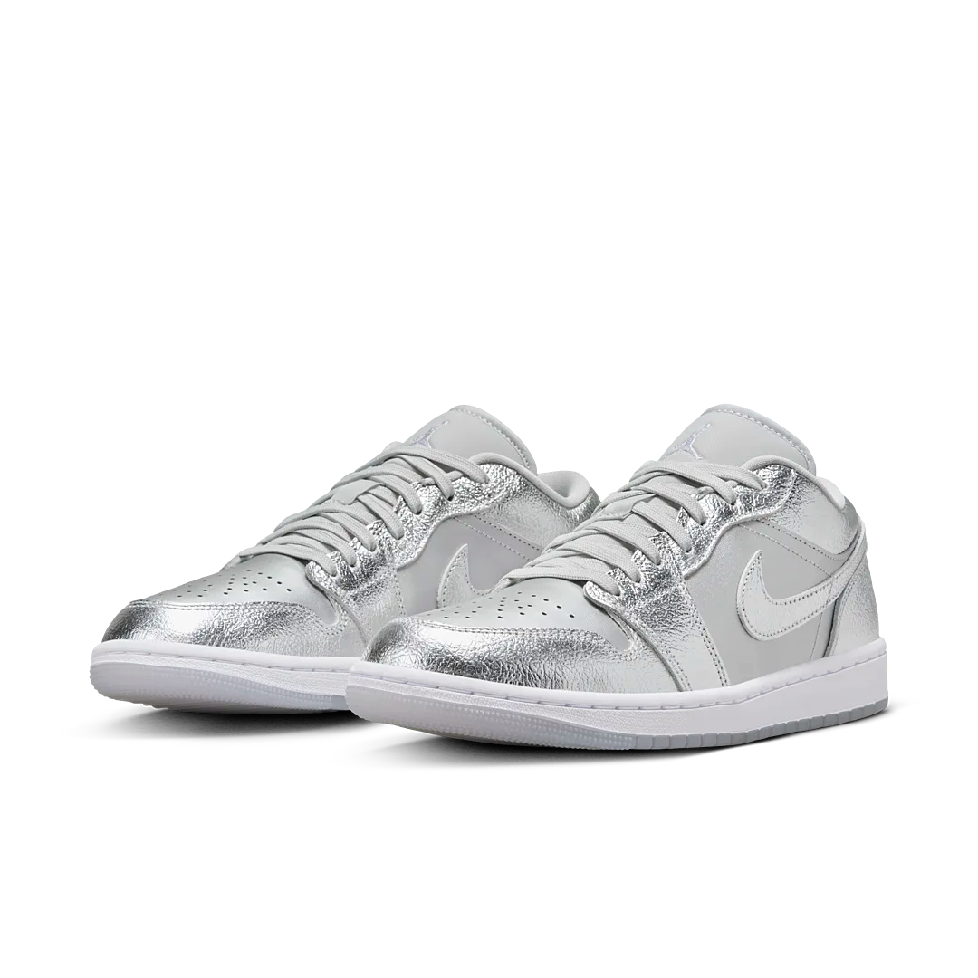 Air Jordan 1 Low SE Metallic Silver
