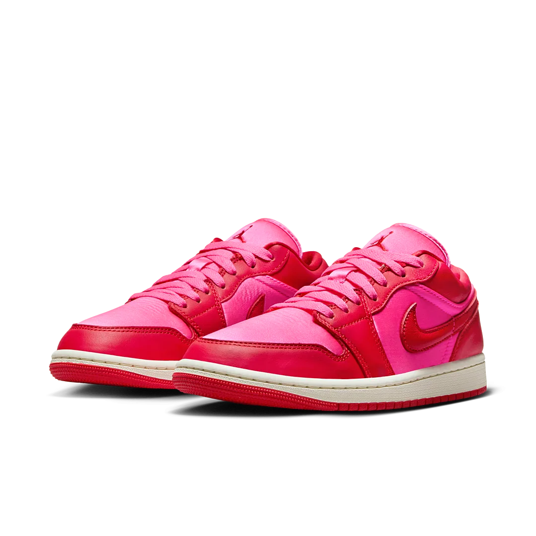 Air Jordan 1 Low SE Pink Blast