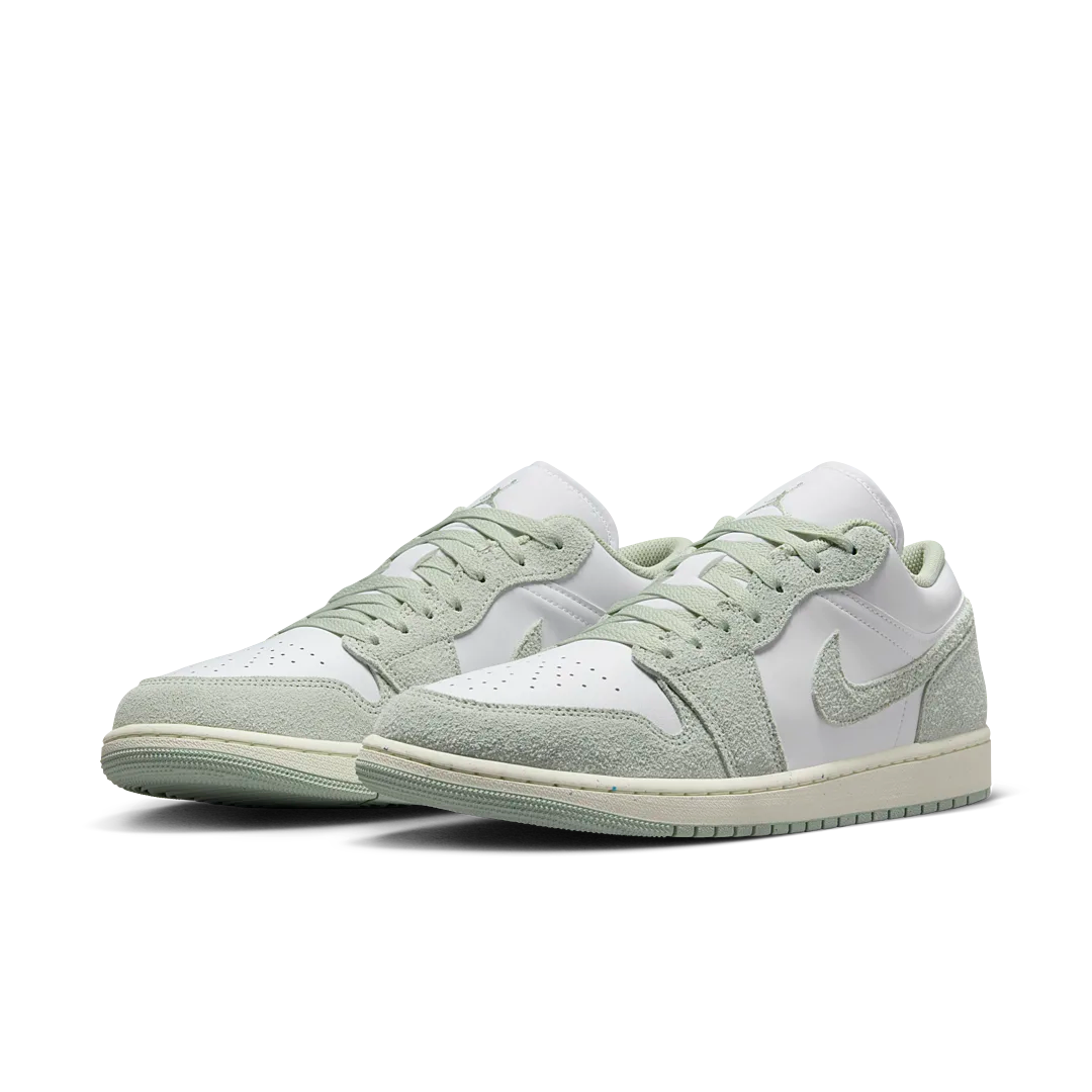 Air Jordan 1 Low SE Seafoam