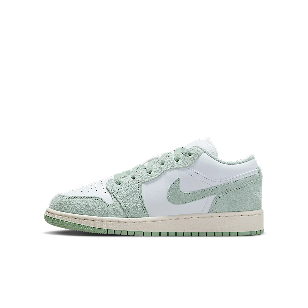 Air Jordan 1 Low SE White Seafoam