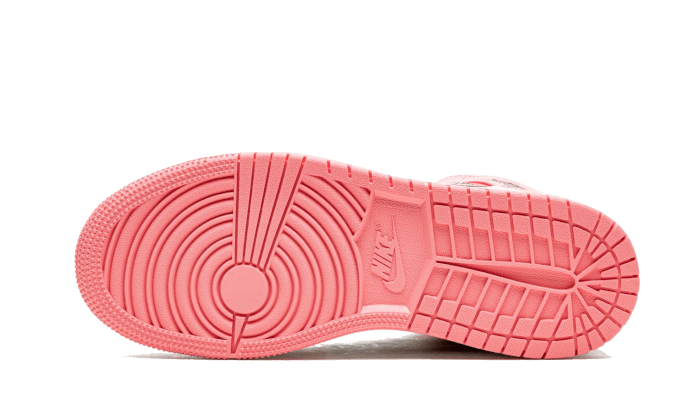 Air Jordan 1 Mid Coral Chalk
