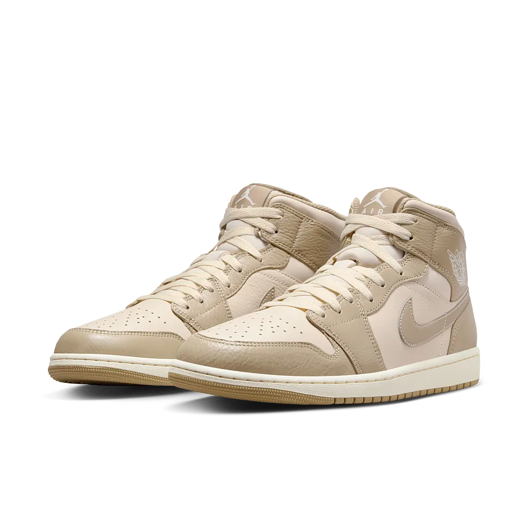 Air Jordan 1 Mid Legend Light Brown
