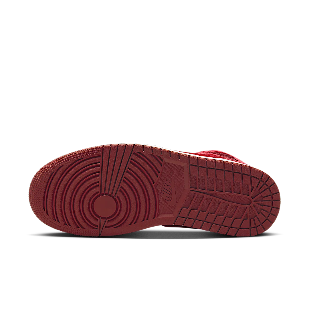 Air Jordan 1 Mid SE Red Velvet