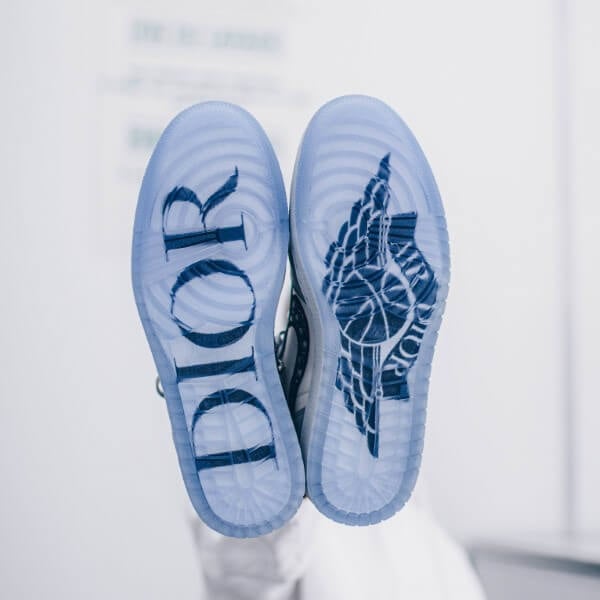Air Jordan 1 Retro High Dior