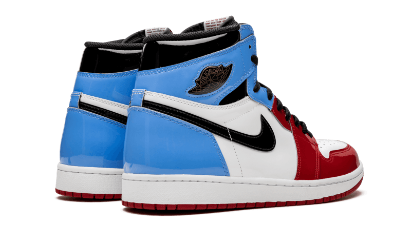 Air Jordan 1 Retro High Fearless UNC Chicago