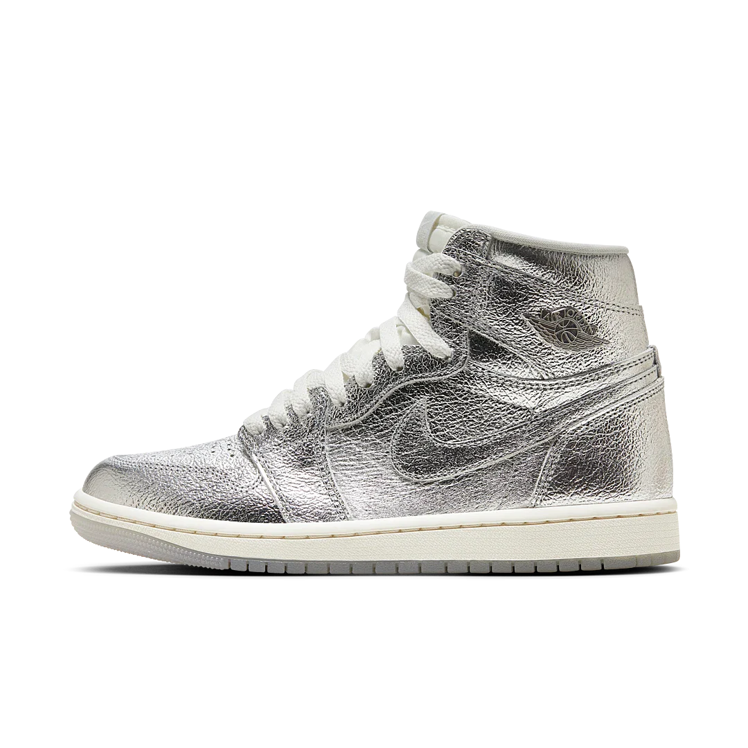 Air Jordan 1 Retro High OG Chrome