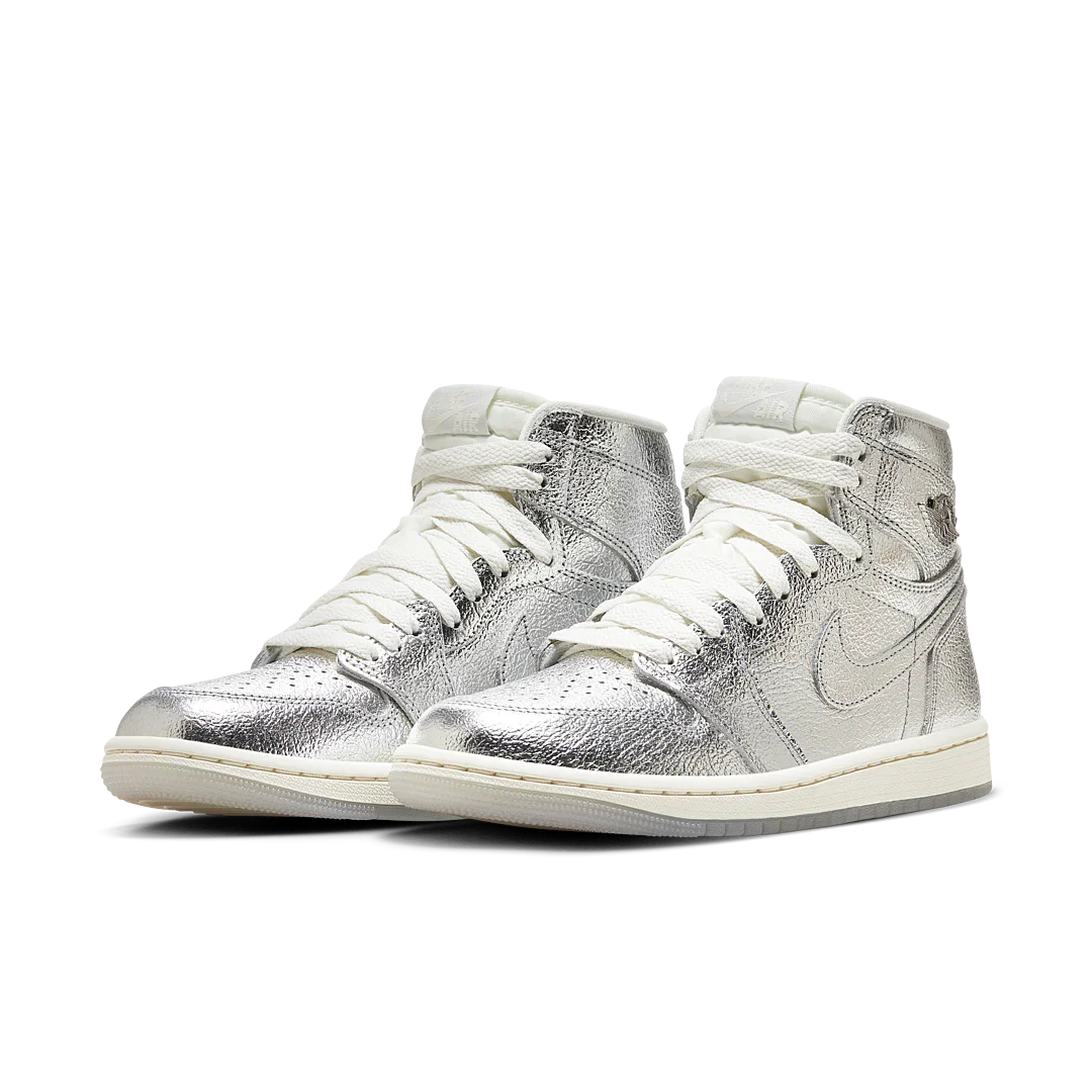Air Jordan 1 Retro High OG Chrome