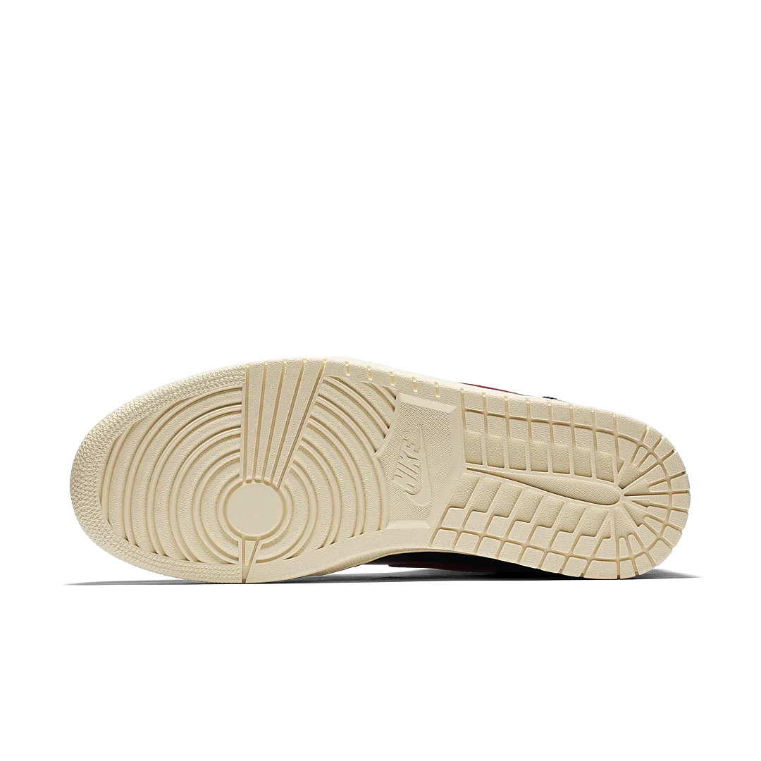 Air Jordan 1 Retro High OG Defiant Couture