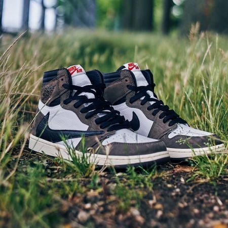Air Jordan 1 Retro High OG SP Travis Scott Mocha