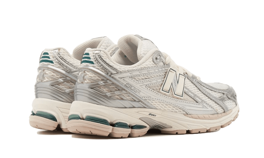 New Balance 1906R Silver Metallic Sea Salt