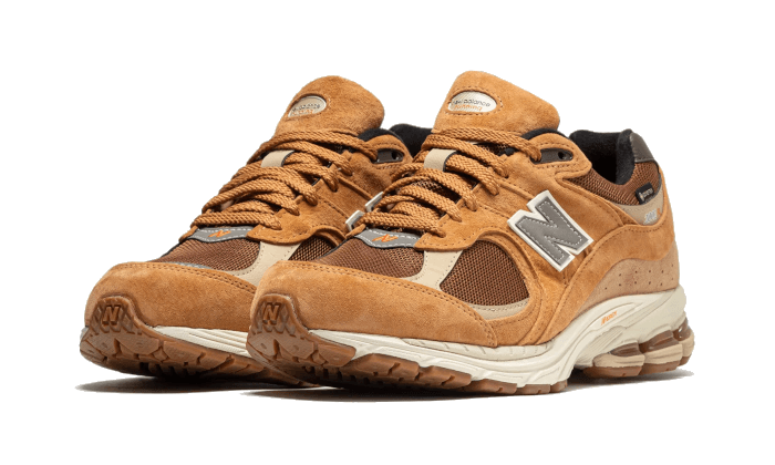 New Balance 2002R Gore-Tex Tobacco