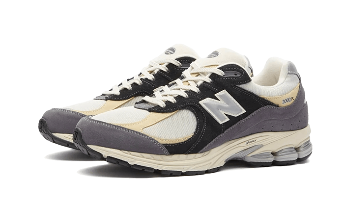 New Balance 2002R Magnet Sandstone