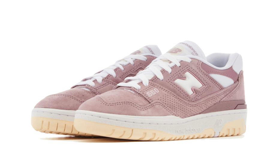 New Balance 550 Lilac Chalk Suede