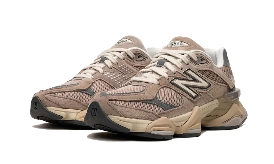 New Balance 9060 Driftwood Castlerock