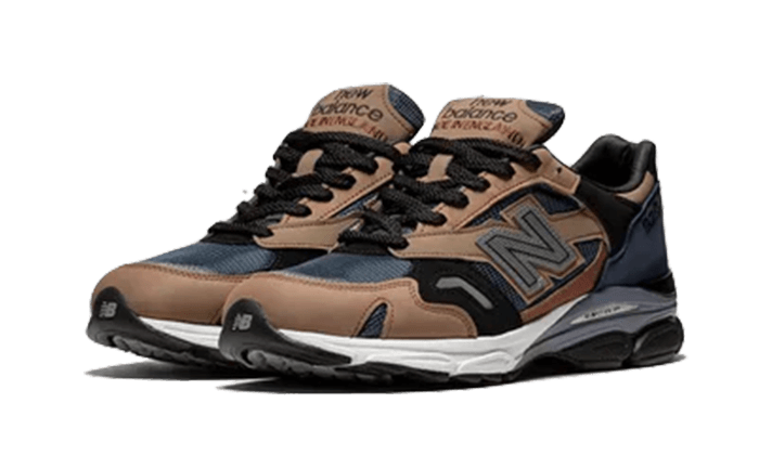 New Balance 920 MiUK Navy Beige Black