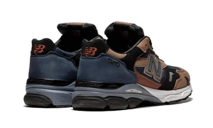 New Balance 920 MiUK Navy Beige Black