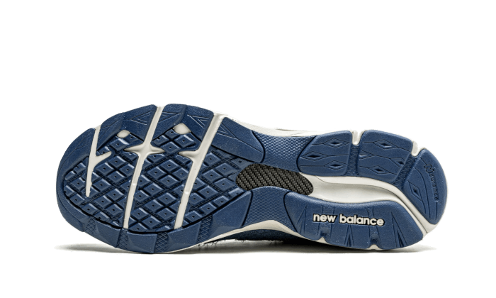 New Balance 990v3 MiUSA Levi's Denim
