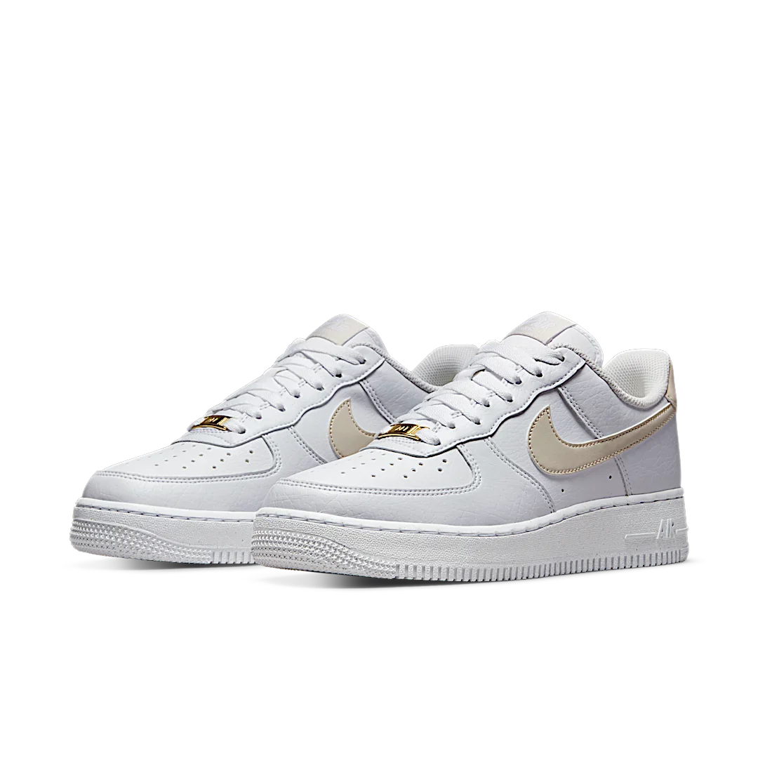 Nike Air Force 1 07 Low Light Orewood Brown