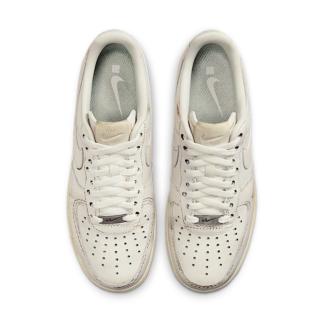 Nike Air Force 1 Low .SWOOSH Dirty Triple White