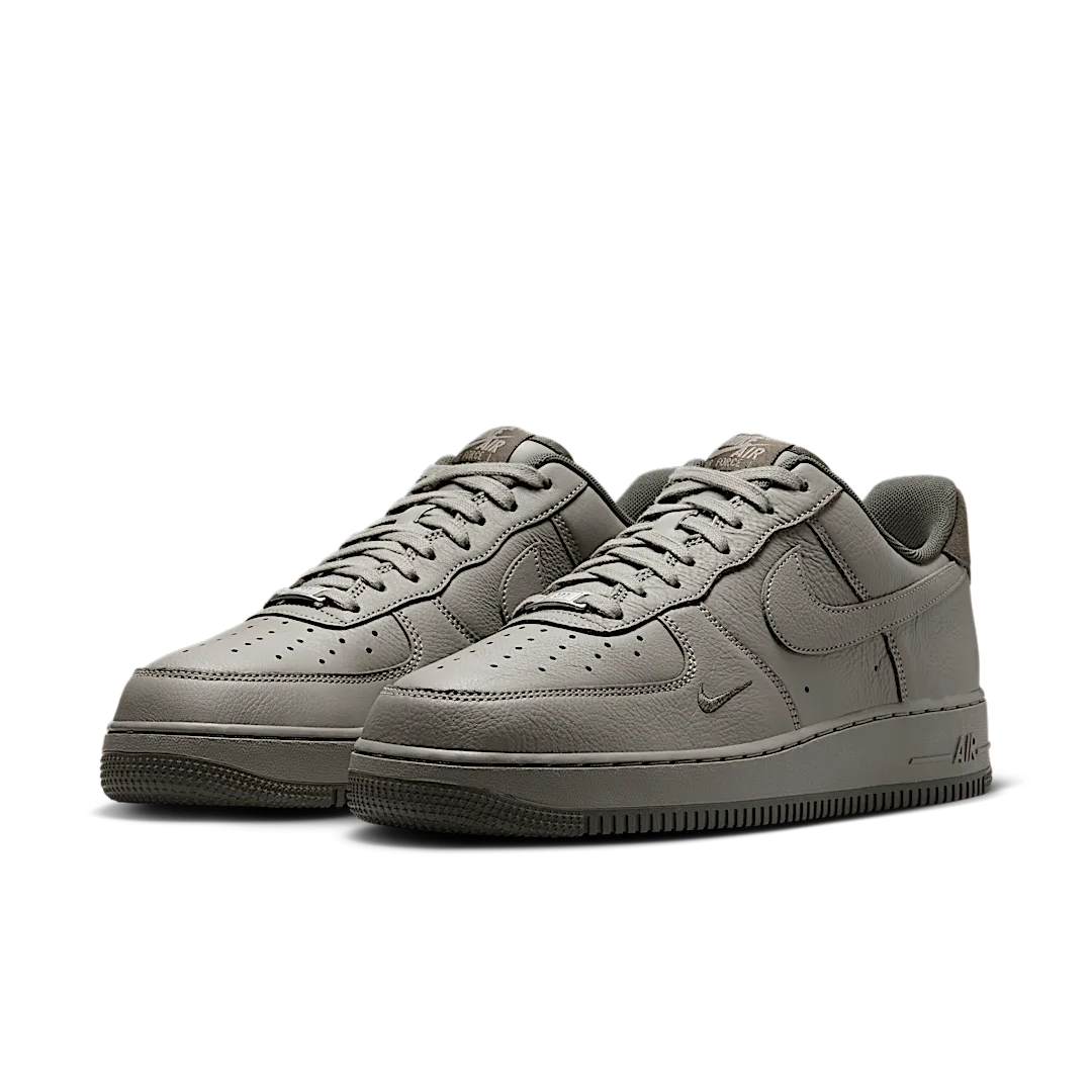 Nike Air Force 1 Low '07 LV8 Light Army Cargo Khaki