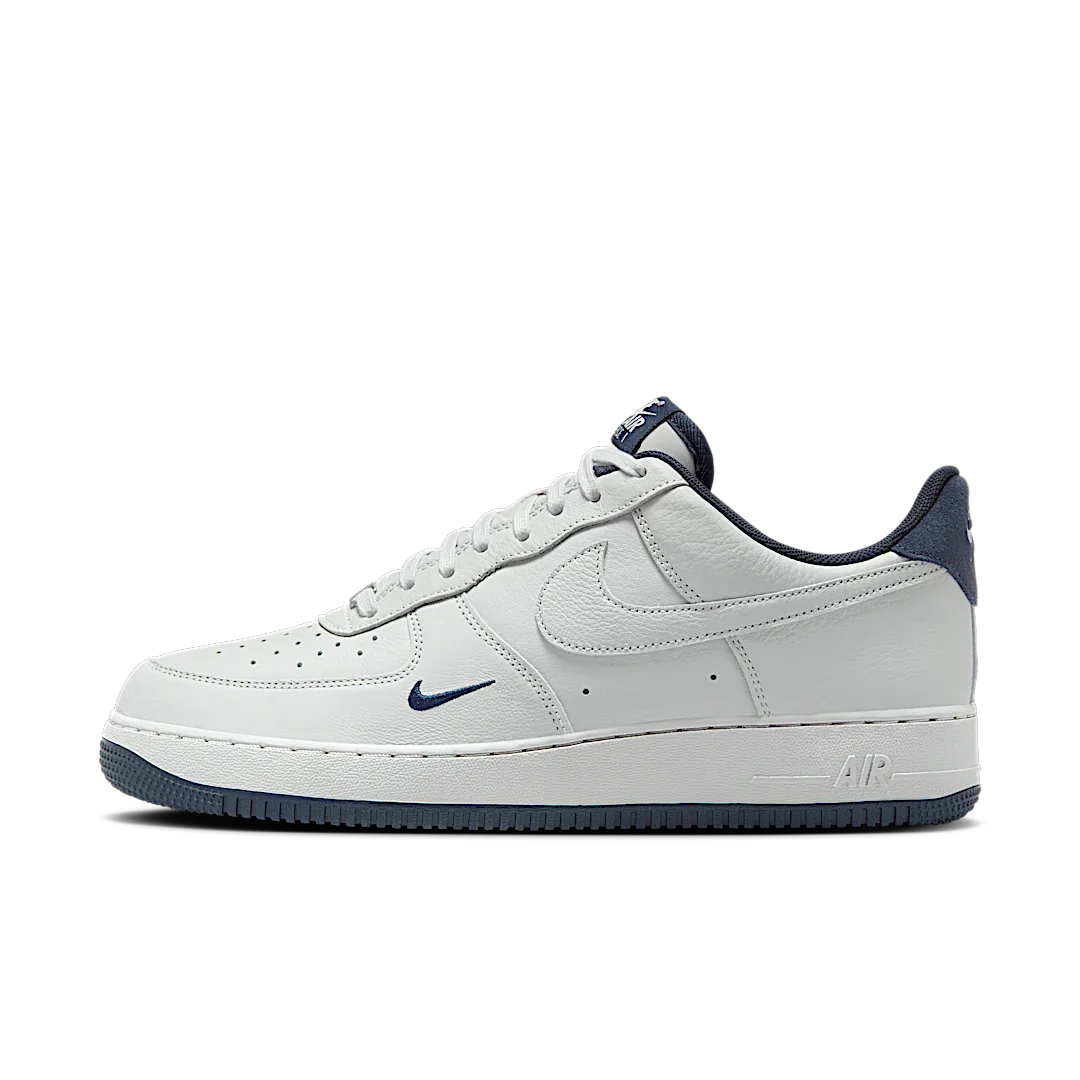 Nike Air Force 1 Low '07 LV8 Photon Dust Obsidian