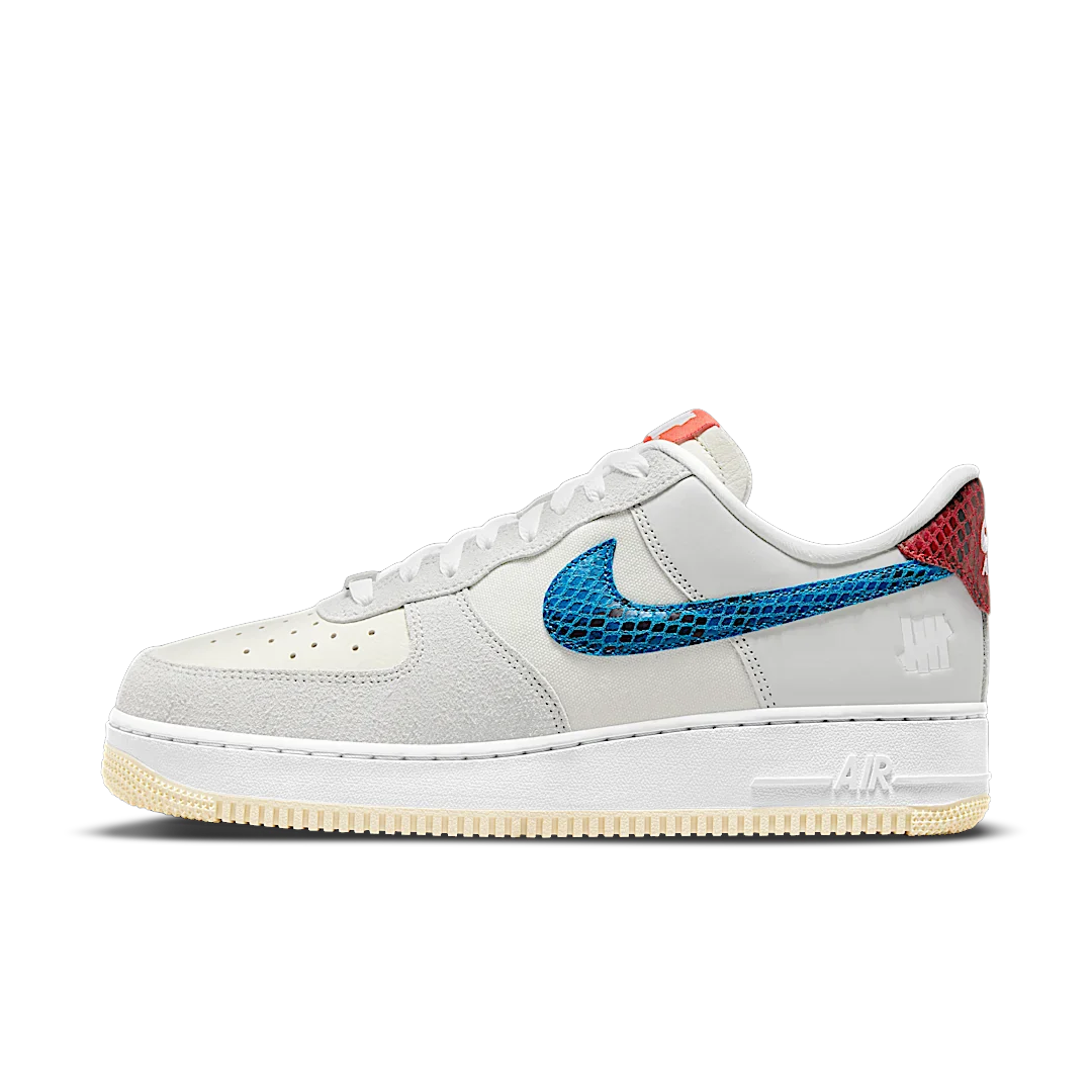 Nike Air Force 1 Low SP Undefeated 5 On It Dunk vs. AF1