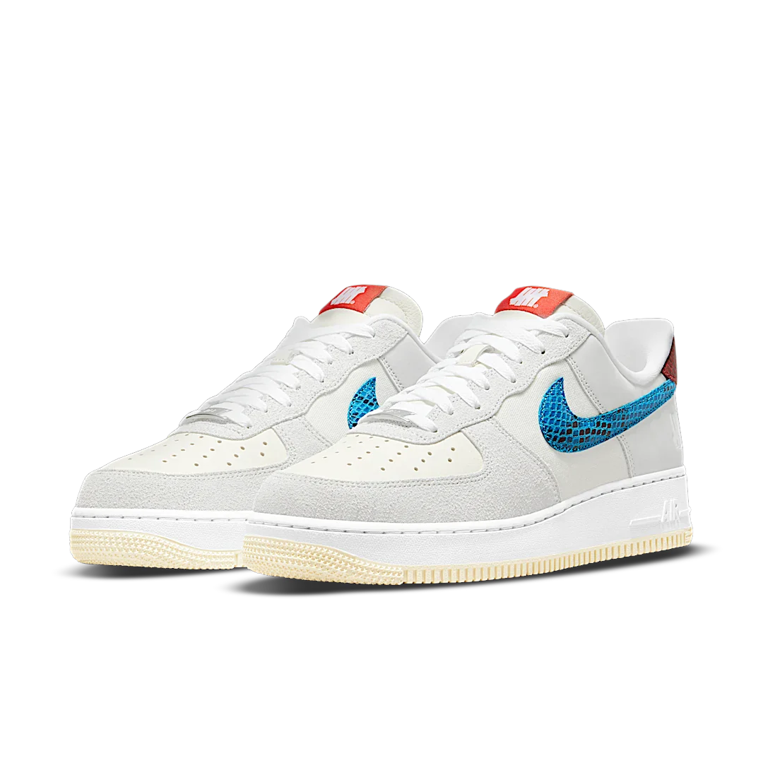 Nike Air Force 1 Low SP Undefeated 5 On It Dunk vs. AF1
