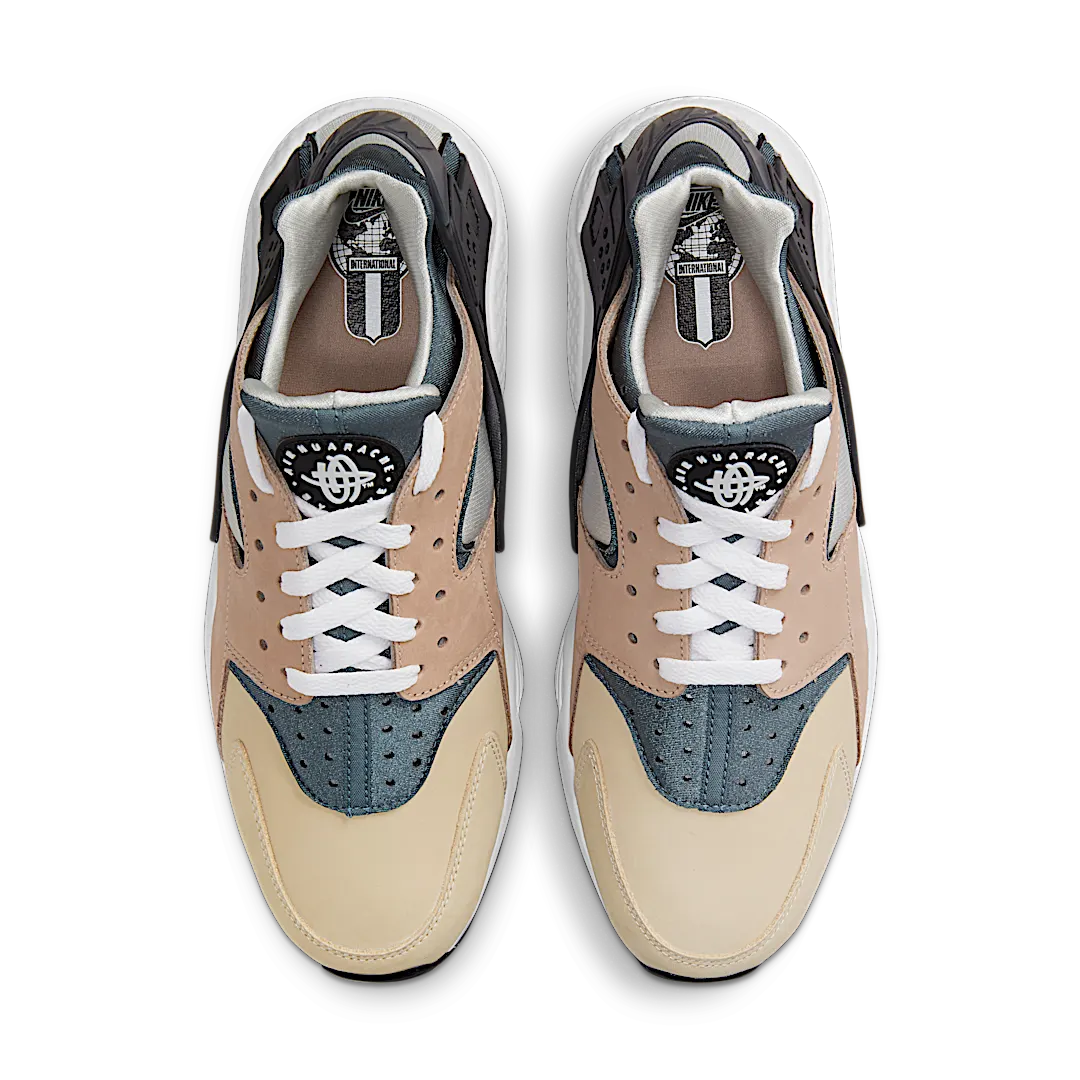 Nike Air Huarache Escape (2021)