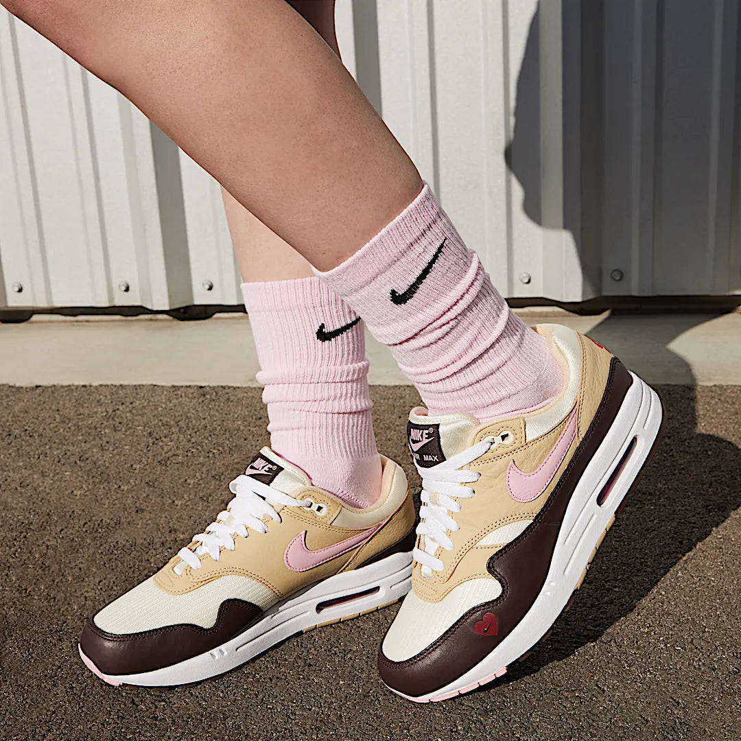 Nike Air Max 1 Valentine's Day (2024)