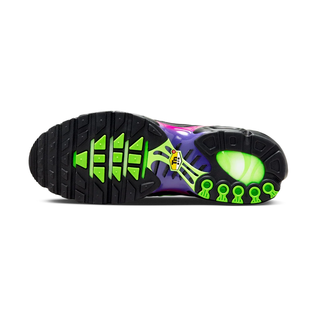 Nike Air Max Plus Rebellious Air Fireberry