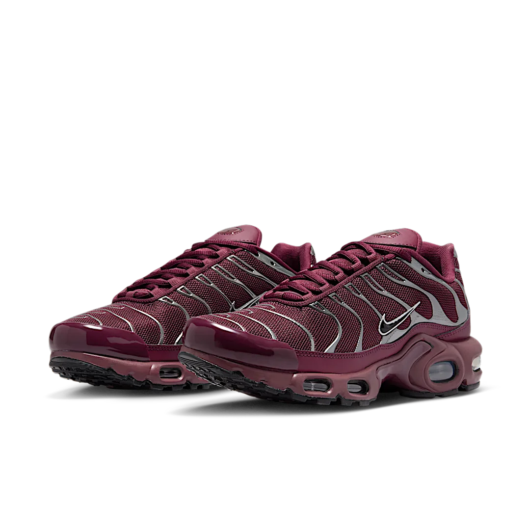 Nike Air Max Plus SE Night Maroon Metallic Silver