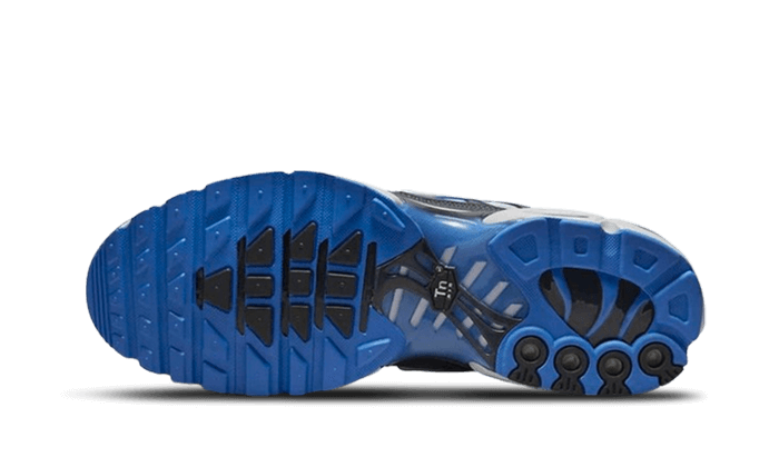 Nike Air Max Plus Social F.C.