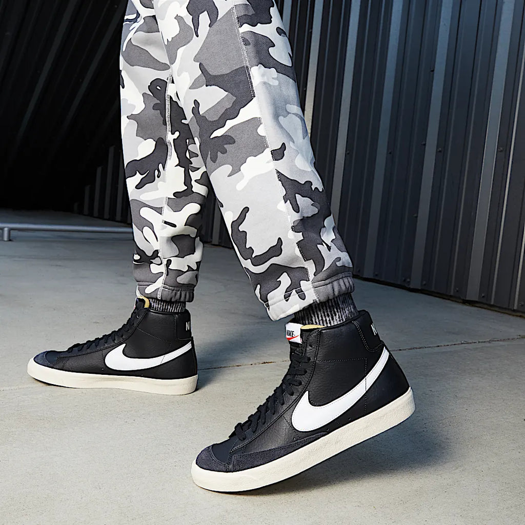 Nike Blazer Mid 77 Vintage Black Sail