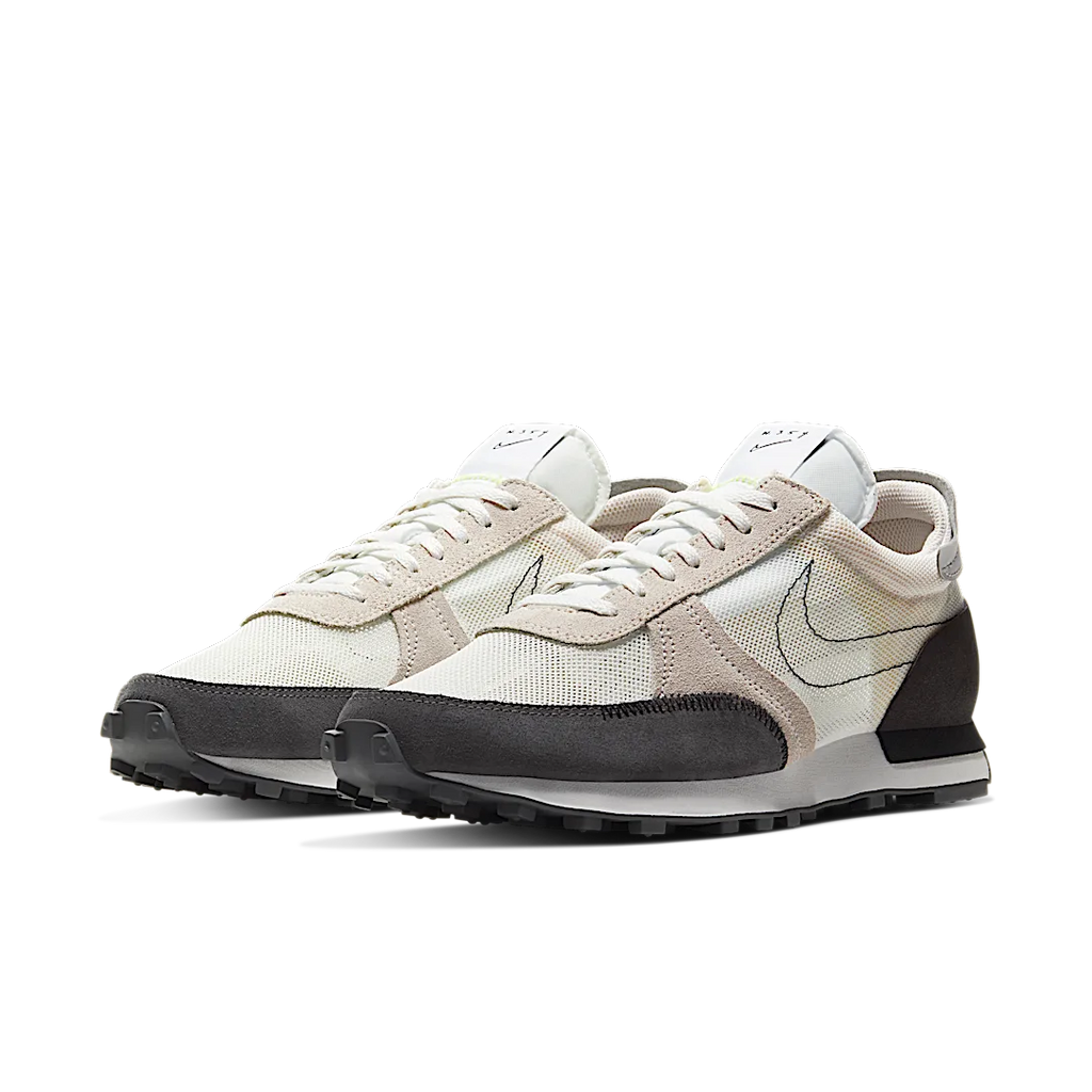 Nike Daybreak Type Summit White Light Orewood Brown