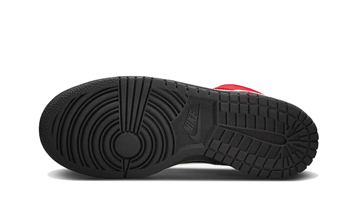 Nike Dunk High Deadpool