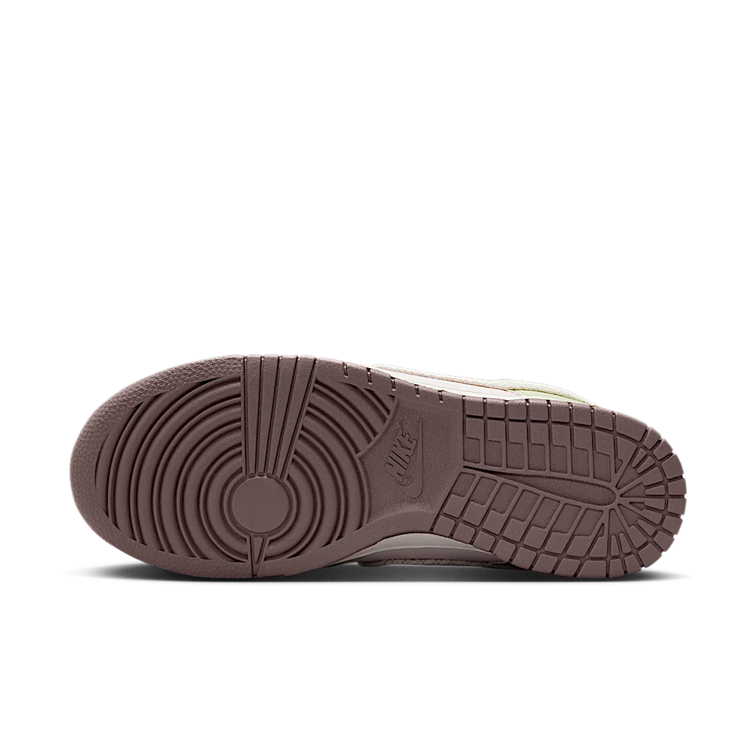 Nike Dunk Low LX Mushroom