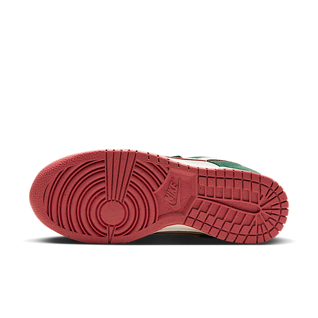 Nike Dunk Low SE All Petals United Fir Green