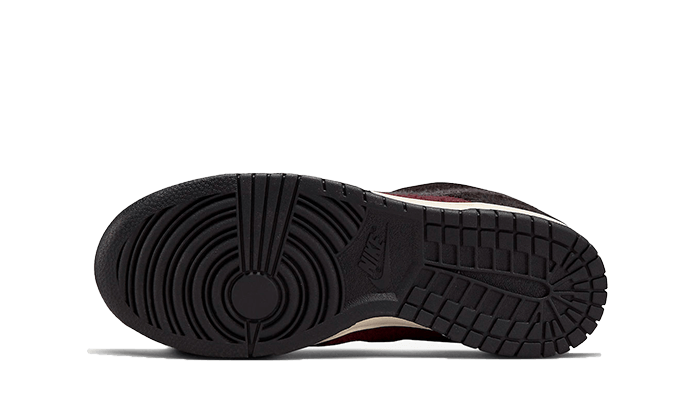 Nike Dunk Low SE Fleece Pack Burgundy Crush