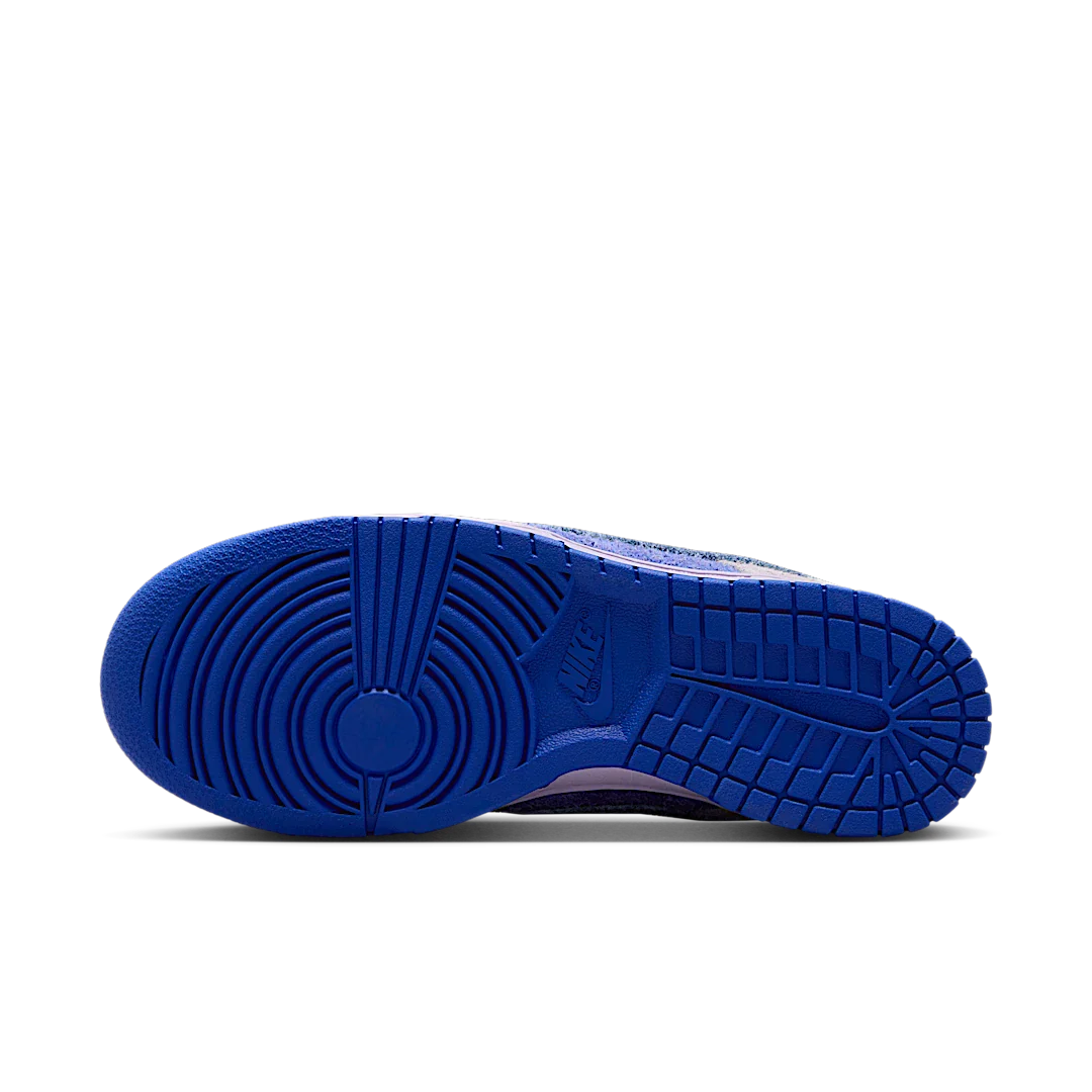 Nike Dunk Low SE Hydrangeas