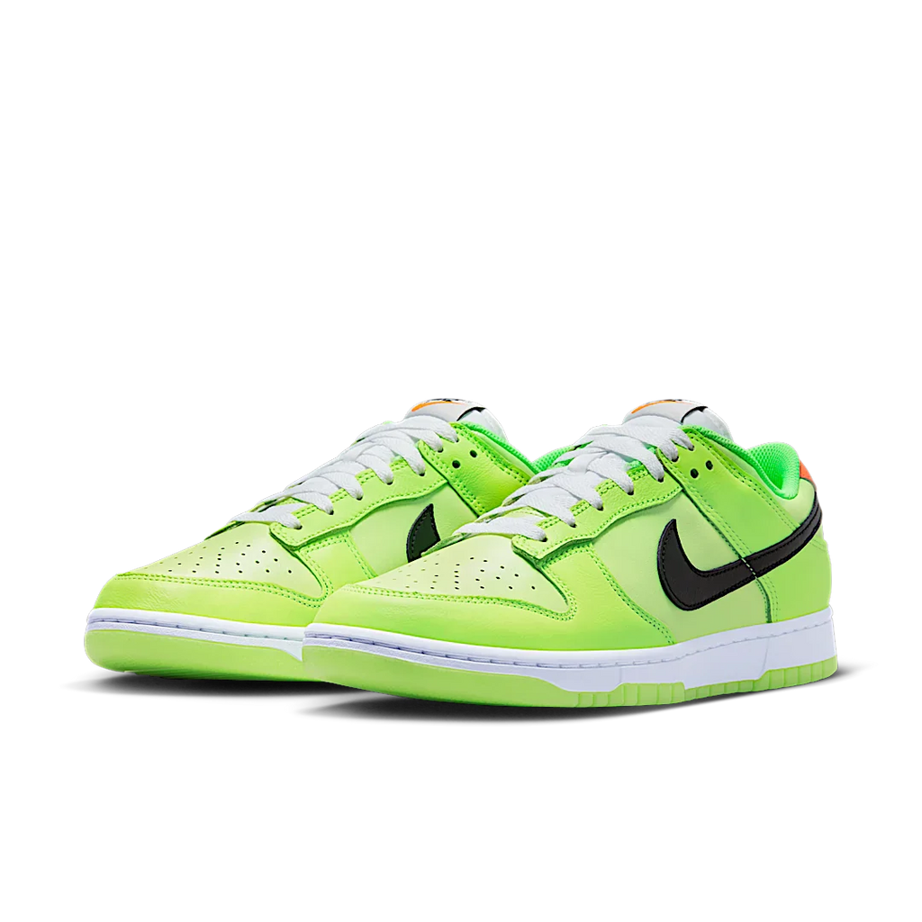 Nike Dunk Low SE Splash Volt