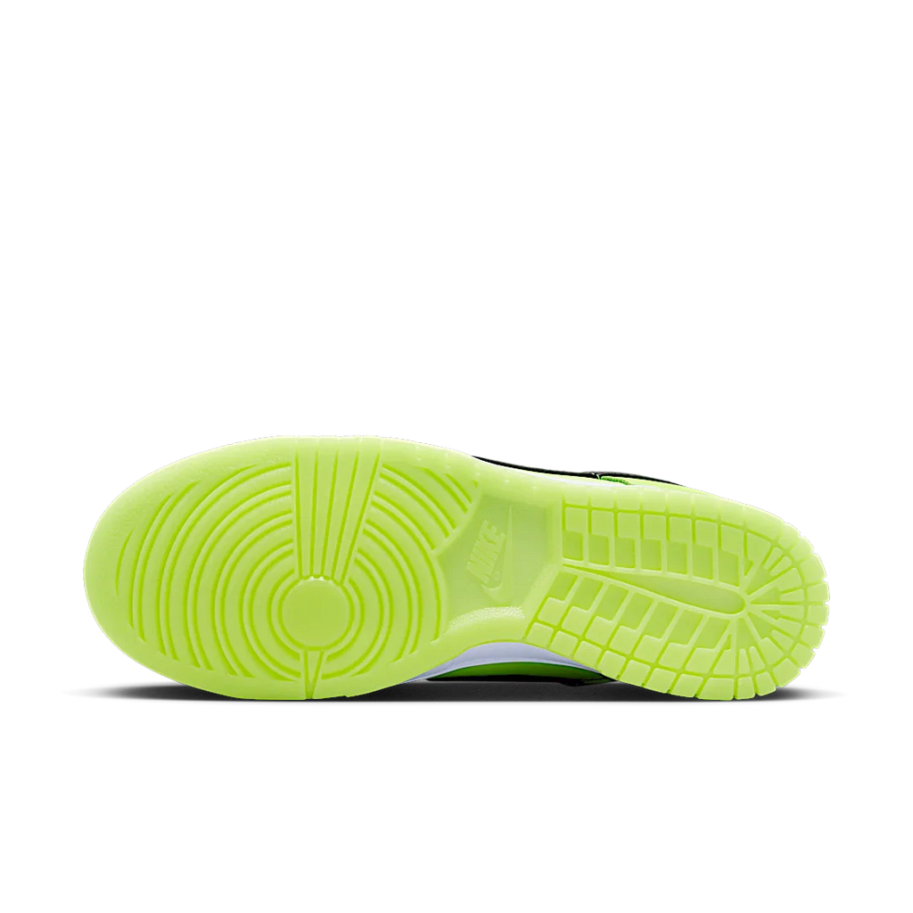 Nike Dunk Low SE Splash Volt