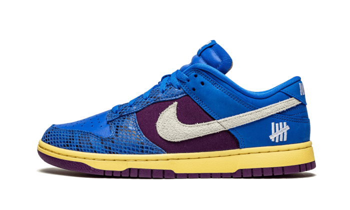 Nike Dunk Low Undefeated 5 On It Dunk vs. AF1