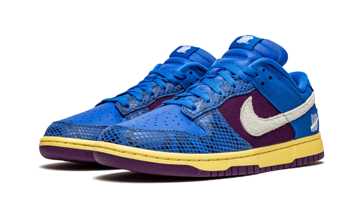 Nike Dunk Low Undefeated 5 On It Dunk vs. AF1
