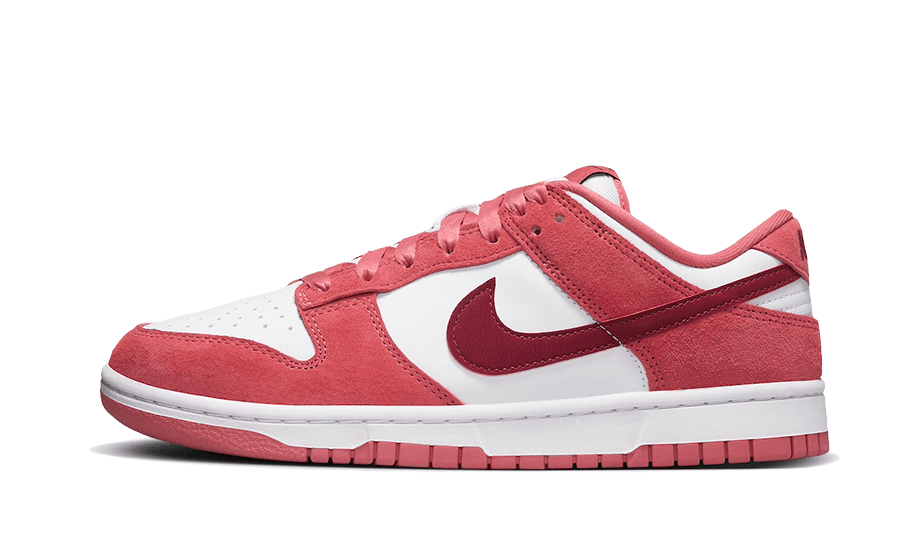 Nike Dunk Low Valentine's Day (2024)