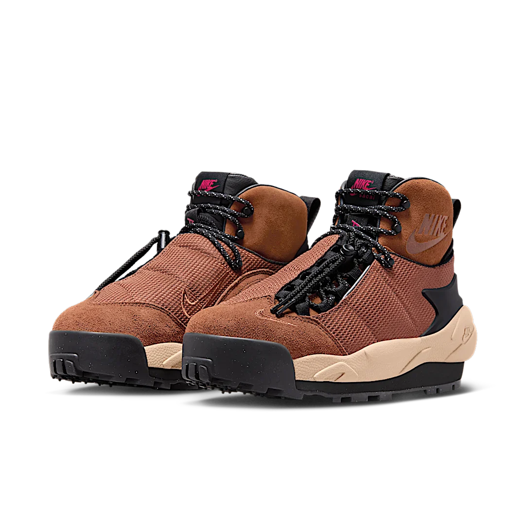 Nike Magmascape SP sacai Light British Tan
