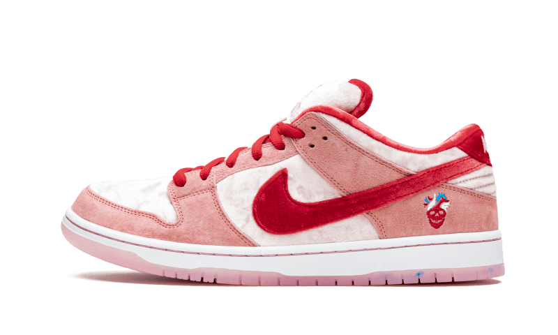 Nike SB Dunk Low StrangeLove Skateboards (Special Box)