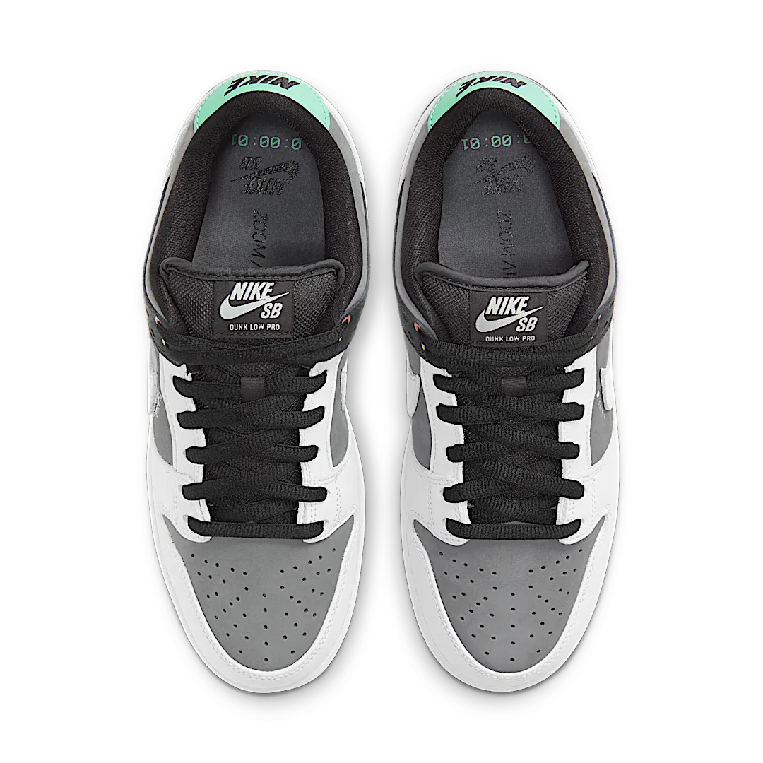 Nike SB Dunk Low VX1000